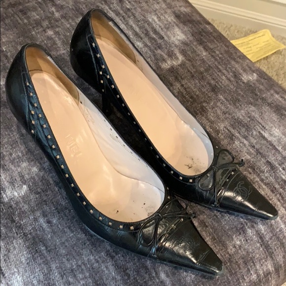 Gorgeous Chanel pumps - Picture 1 of 4